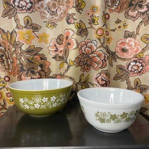 Vintage Pyrex Spring Blossom Bowls (set of 2)